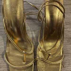 House of Harlow Elegant Gold Strappy Heels